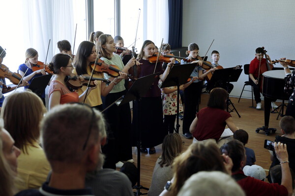 hausvollmusik 42