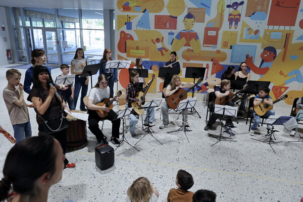 hausvollmusik 76